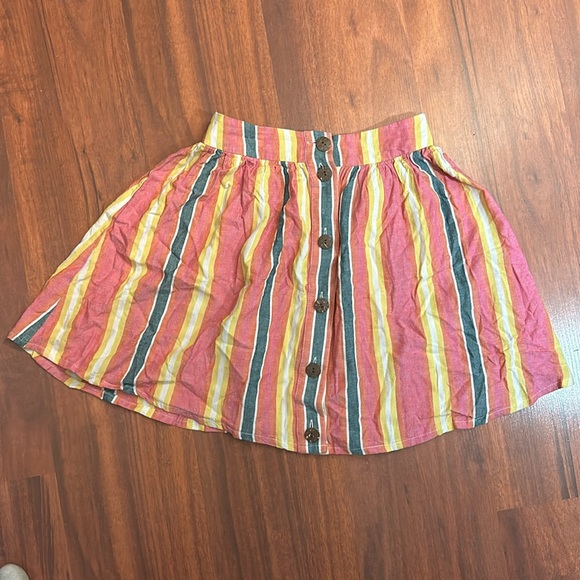 BCBG Two Piece Skirt and Top, Colorful Stripes, Size 0 skirt, Size XXS top - Picture 3 of 6